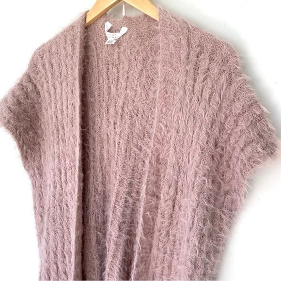 Lauren Conrad fluffy open vest, straight cut and loose fitting - Picture 4 of 8